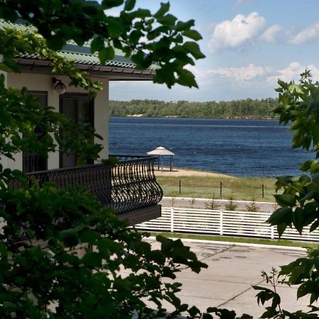 Knyazha Hora Hotel Kaniv Buitenkant foto